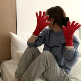 Pure Color Knitted Woolen Gloves Female Winter Screen Student Riding Split Finger Couple Thick Warm Gloves Women Gloves (Color: Red)